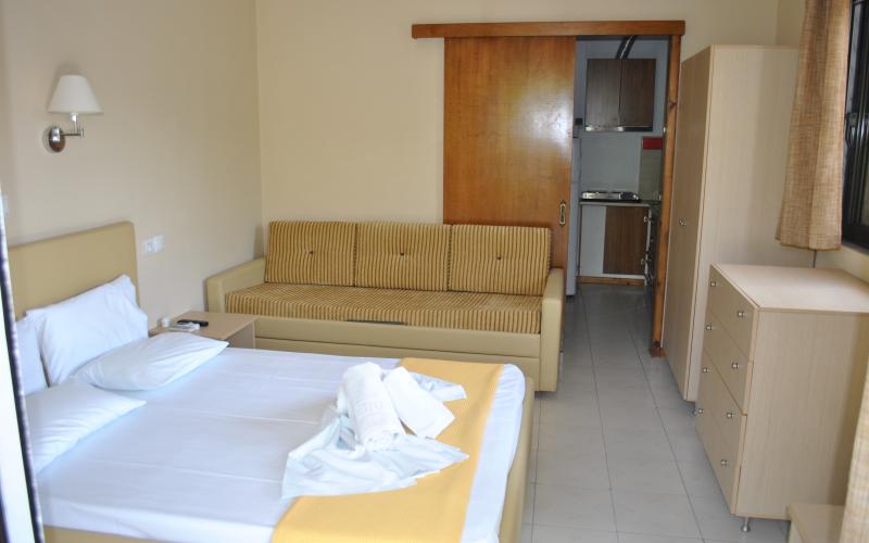 ktima garas -3-4 beds room